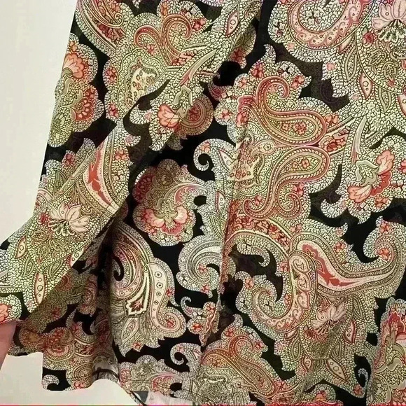 Roz & Ali Blouse Sleeveless Paisley Print Business Casual - Picture 4 of 8